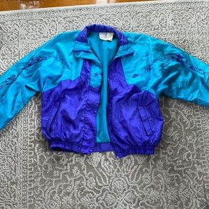 VINTAGE 80s NIKE WINDBREAKER